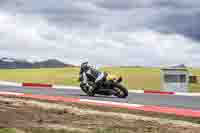 cadwell-no-limits-trackday;cadwell-park;cadwell-park-photographs;cadwell-trackday-photographs;enduro-digital-images;event-digital-images;eventdigitalimages;navarra;no-limits-trackdays;peter-wileman-photography;racing-digital-images;trackday-digital-images;trackday-photos